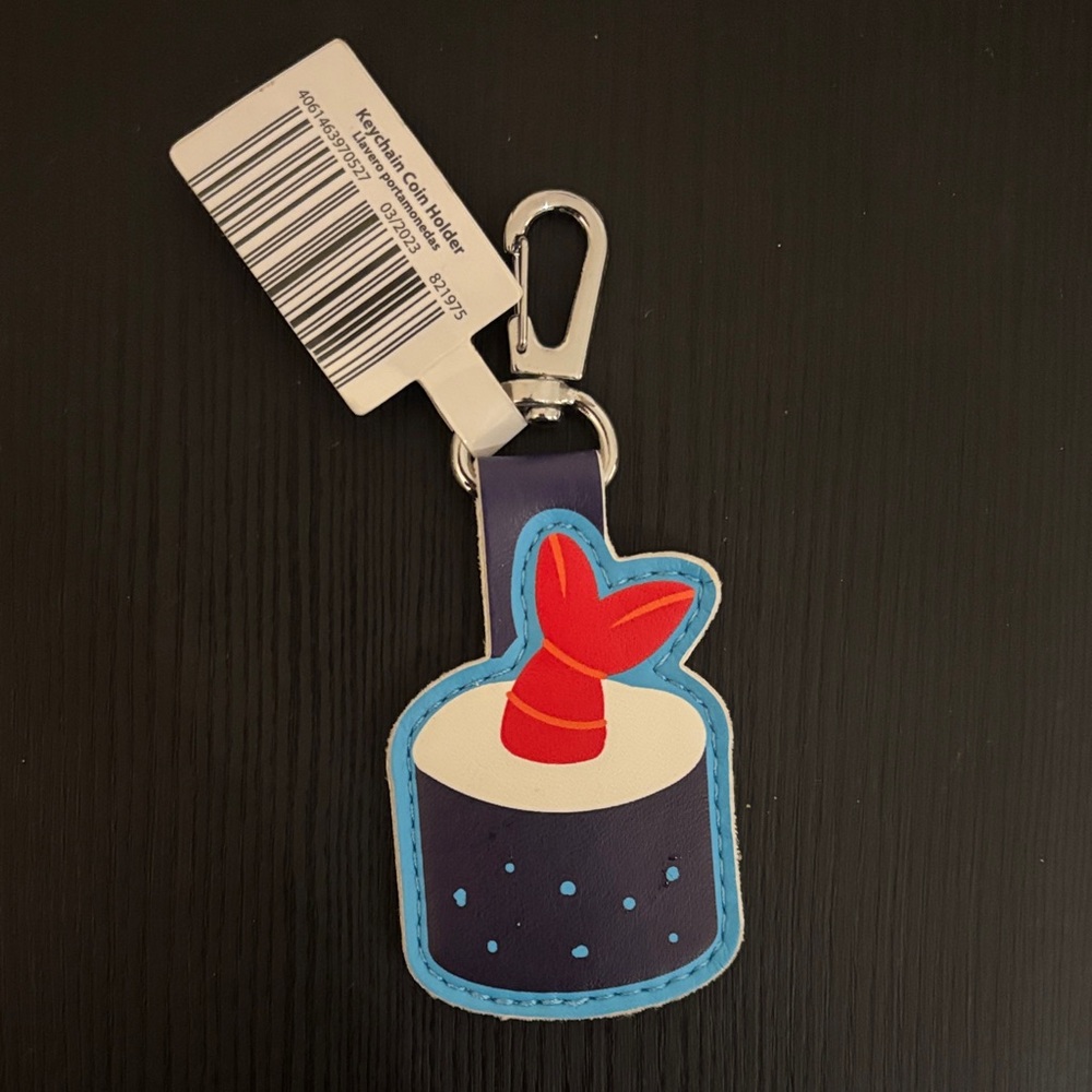 NWT Sushi Keychain Coin Holder from Aldi, with pocket to hold a quarter